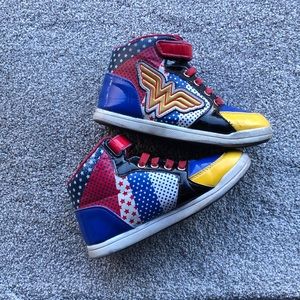 Wonder Woman Youth high tops size 13 multicolored